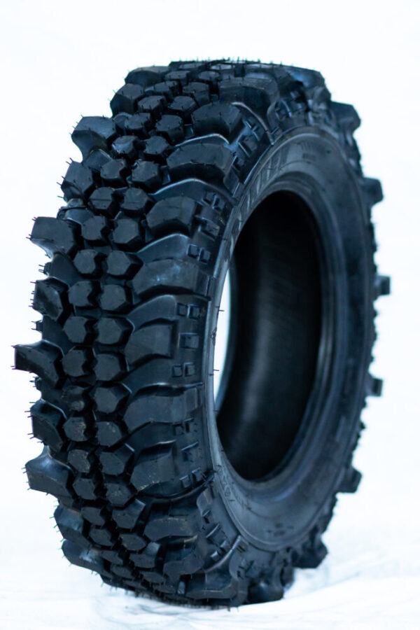 215 70 r16 simex trekker equipe
